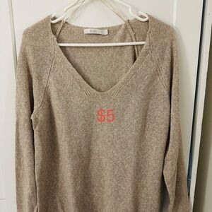 ViVI Women's Beige V-Neck Sweater